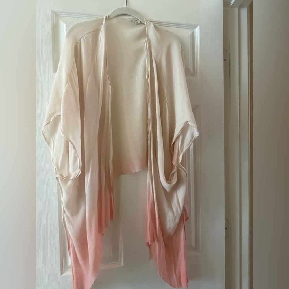 Umgee Cream Lightweight Top